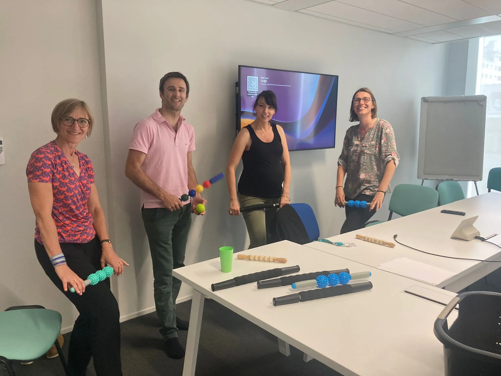 Atelier automassage kinésio en entreprise
